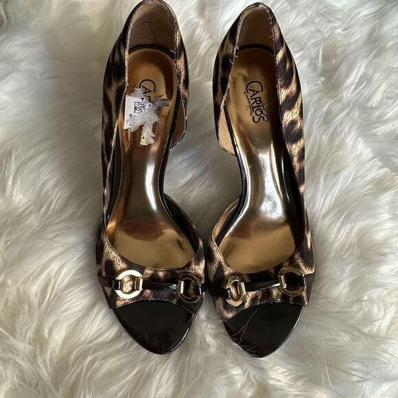 Carlos by Carlos Santana  black cheetah style peep toe heel, black/gold front de - Picture 1 of 10
